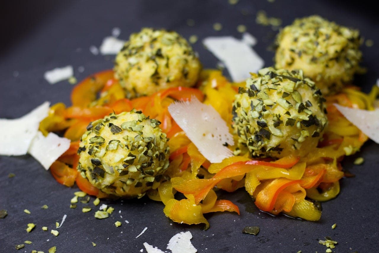 Boulettes de polenta aux légumes et fromage
