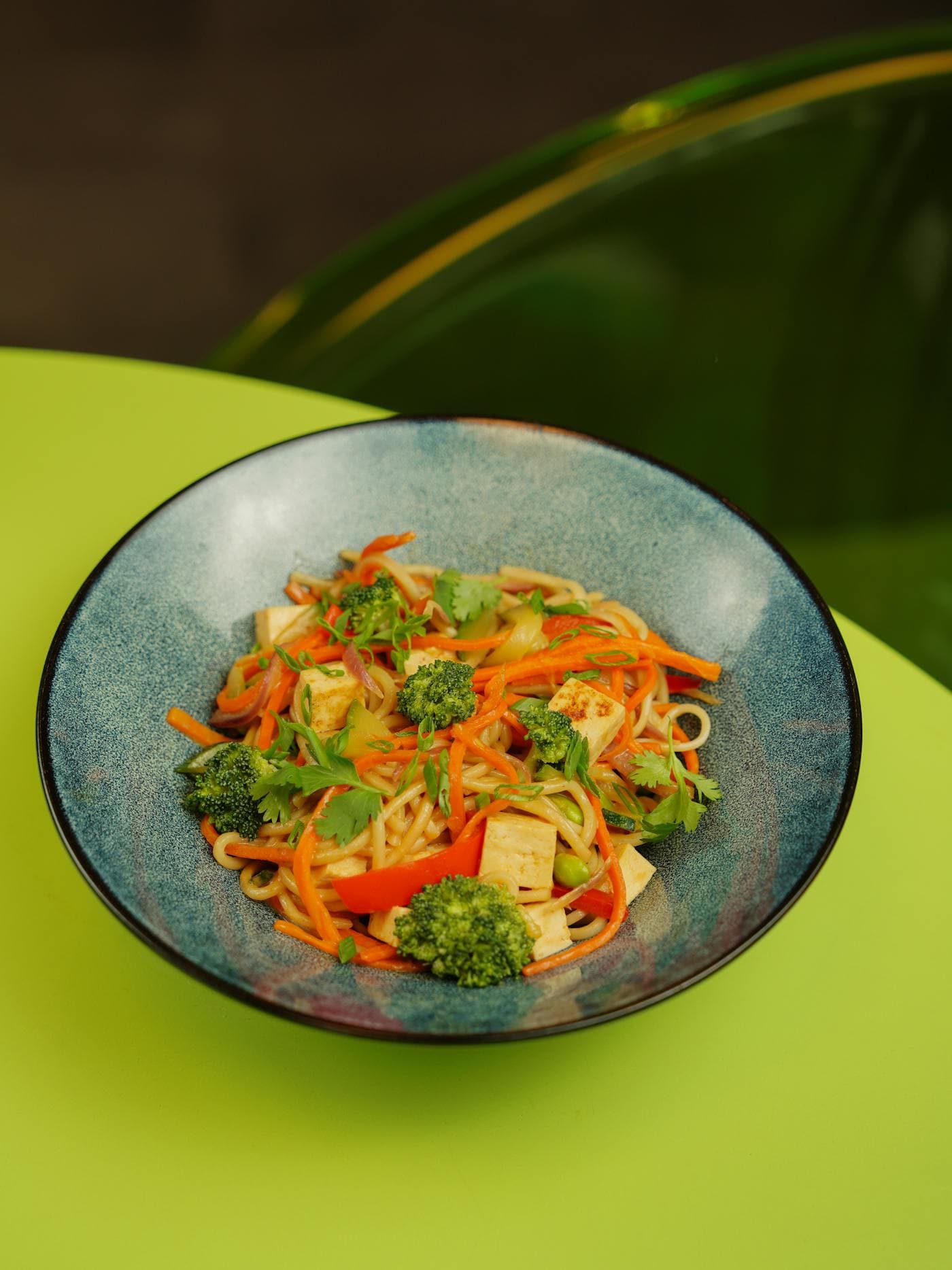 Nouilles tofu brocoli carotte et poivron