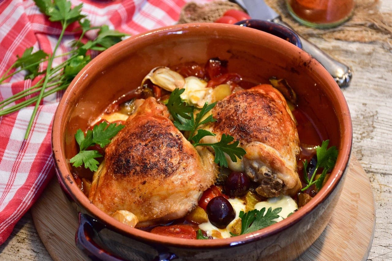 Poulet méditerranéen aux pommes de terre et tomates