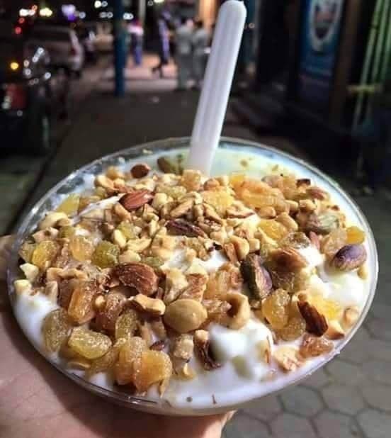 Riz au lait économique à la cannelle et aux raisins secs