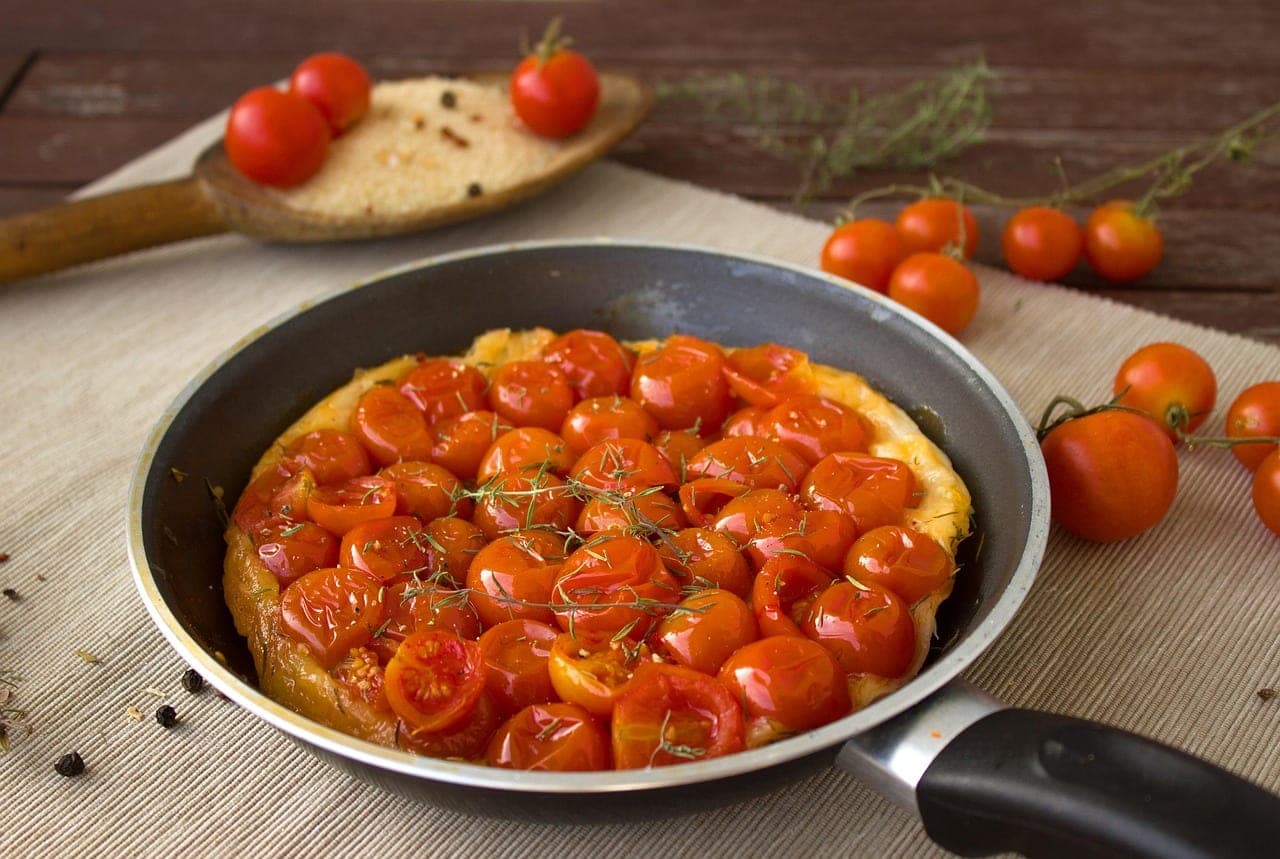 Tarte tatin salée aux tomates