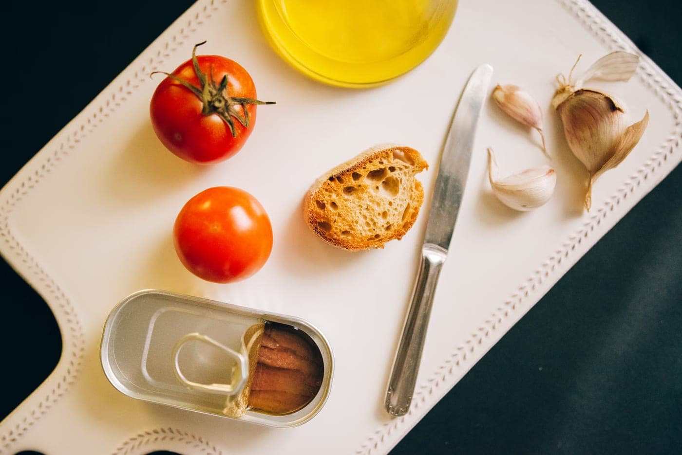 Tartines sardines tomate ail