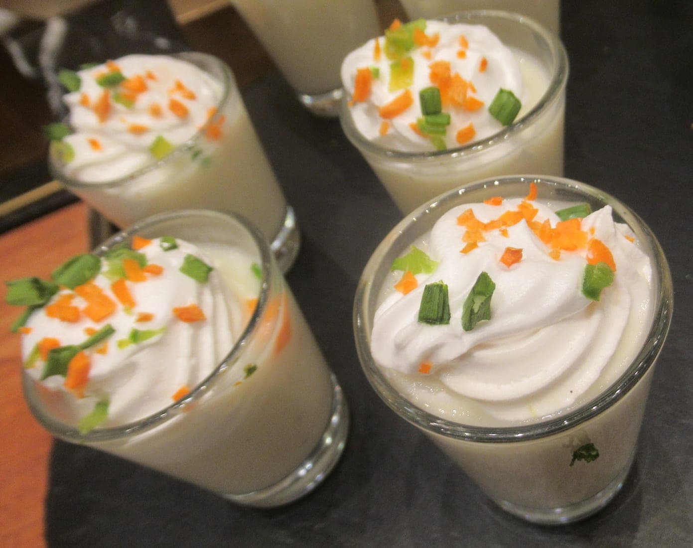 Vichyssoise froide aux poireaux et pommes de terre